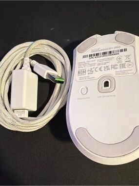 Razer DeathAdder V3 Pro - White Ergonomic Gaming Mouse with HyperPolling Cable